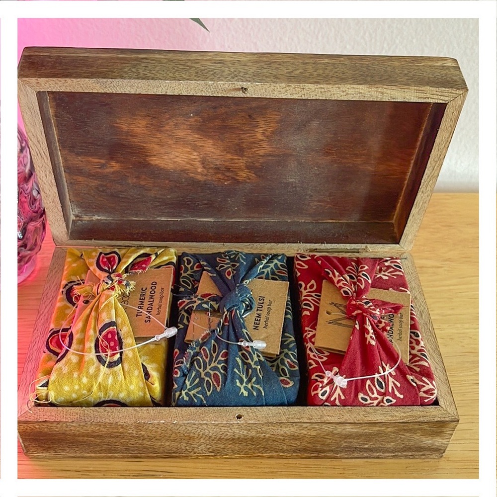 💕Thoughtfully packaged 3 Soap Box Gift💕